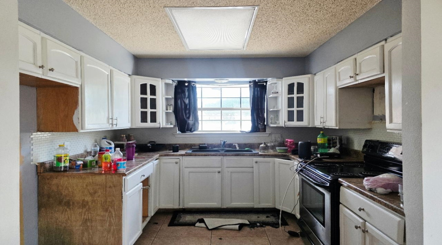 4704 Mims Ave, LAREDO, Texas 78041, 3 Bedrooms Bedrooms, 6 Rooms Rooms,2 BathroomsBathrooms,Residential,For Sale,4704 Mims Ave,20262765