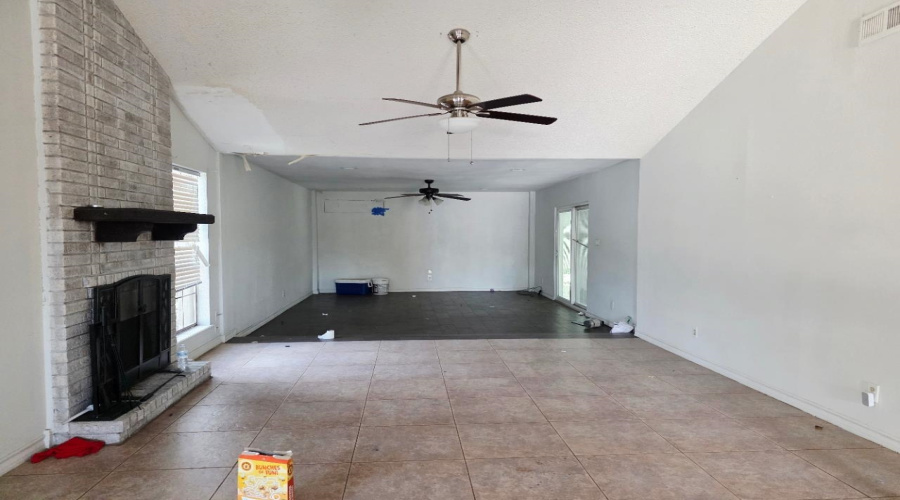 4704 Mims Ave, LAREDO, Texas 78041, 3 Bedrooms Bedrooms, 6 Rooms Rooms,2 BathroomsBathrooms,Residential,For Sale,4704 Mims Ave,20262765