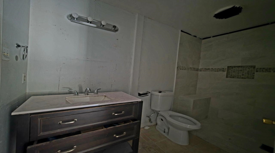 4704 Mims Ave, LAREDO, Texas 78041, 3 Bedrooms Bedrooms, 6 Rooms Rooms,2 BathroomsBathrooms,Residential,For Sale,4704 Mims Ave,20262765