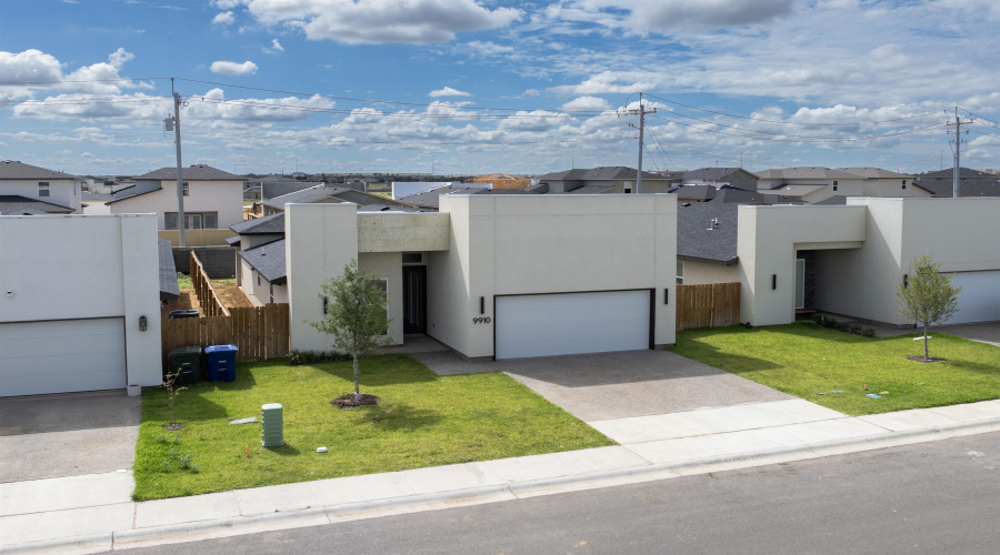 9910 Caddo Loop, Laredo, Texas 78045, 4 Bedrooms Bedrooms, 5 Rooms Rooms,2 BathroomsBathrooms,Residential,For Rent,9910 Caddo Loop,20262766