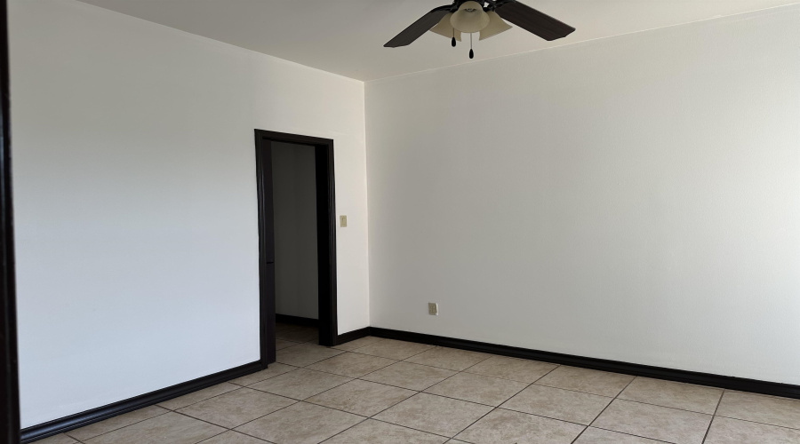 7601 King Arthurs Ct, LAREDO, Texas 78041, 3 Bedrooms Bedrooms, 5 Rooms Rooms,2 BathroomsBathrooms,Residential,For Rent,7601 King Arthurs Ct,20262768