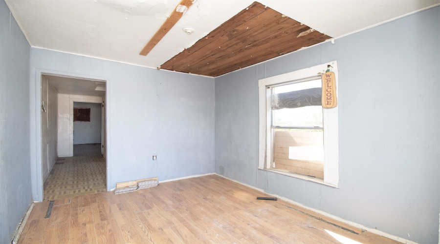 515 E Kearney St, Laredo, Texas 78040, 2 Bedrooms Bedrooms, 6 Rooms Rooms,2 BathroomsBathrooms,Residential,For Sale,515 E Kearney St,20262770