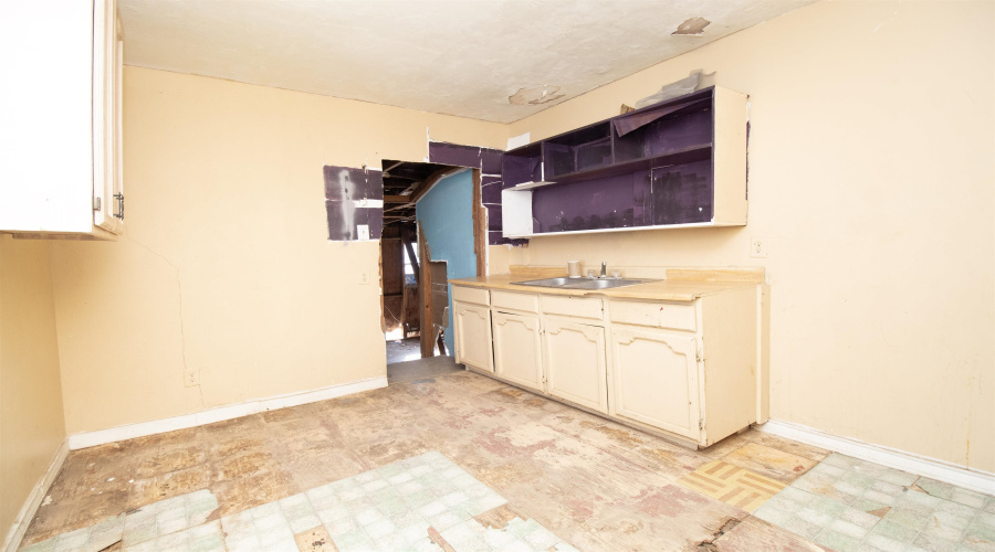 515 E Kearney St, Laredo, Texas 78040, 2 Bedrooms Bedrooms, 6 Rooms Rooms,2 BathroomsBathrooms,Residential,For Sale,515 E Kearney St,20262770