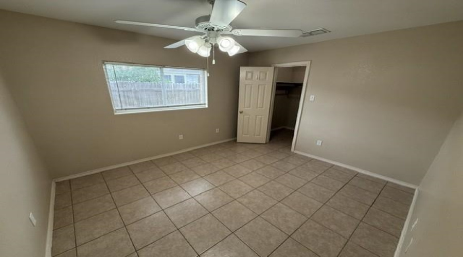 3113 Silhouette Dr, Laredo, Texas 78045, 3 Bedrooms Bedrooms, 6 Rooms Rooms,2 BathroomsBathrooms,Residential,For Rent,3113 Silhouette Dr,20262771
