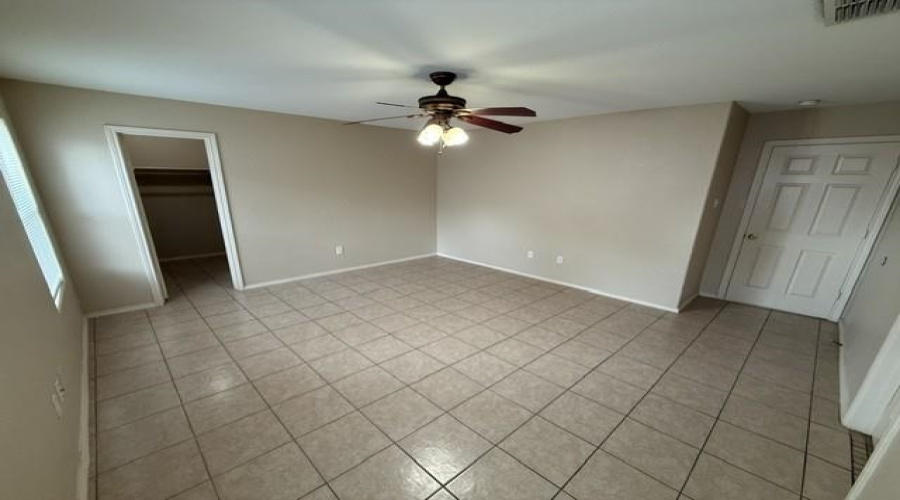 3113 Silhouette Dr, Laredo, Texas 78045, 3 Bedrooms Bedrooms, 6 Rooms Rooms,2 BathroomsBathrooms,Residential,For Rent,3113 Silhouette Dr,20262771