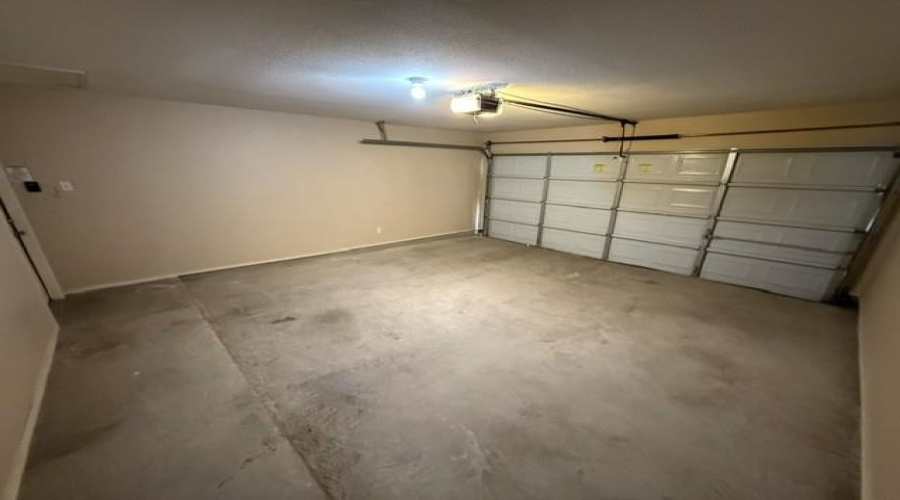 3113 Silhouette Dr, Laredo, Texas 78045, 3 Bedrooms Bedrooms, 6 Rooms Rooms,2 BathroomsBathrooms,Residential,For Rent,3113 Silhouette Dr,20262771
