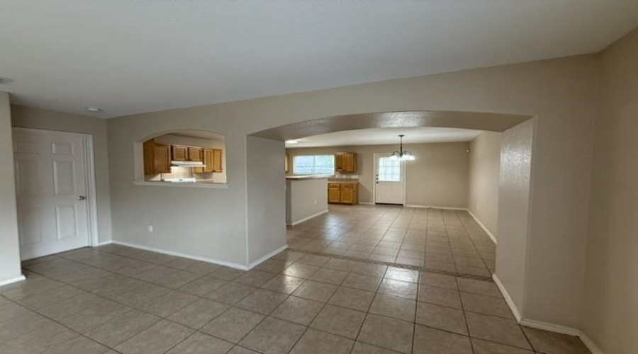 3113 Silhouette Dr, Laredo, Texas 78045, 3 Bedrooms Bedrooms, 6 Rooms Rooms,2 BathroomsBathrooms,Residential,For Rent,3113 Silhouette Dr,20262771