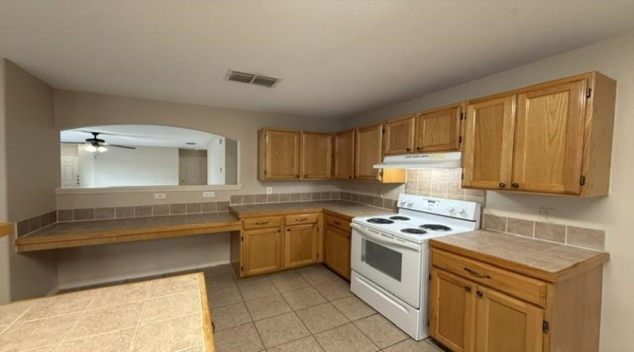 3113 Silhouette Dr, Laredo, Texas 78045, 3 Bedrooms Bedrooms, 6 Rooms Rooms,2 BathroomsBathrooms,Residential,For Rent,3113 Silhouette Dr,20262771