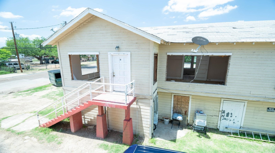 2002 Aldama St, Laredo, Texas 78043-0000, ,Multi-family,For Sale,2002 Aldama St,20262777