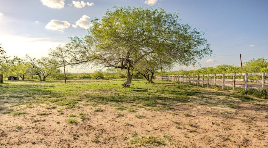 122 Pearson Moss Ln, Laredo, Texas 78045, ,Land,For Sale,122 Pearson Moss Ln,20262774