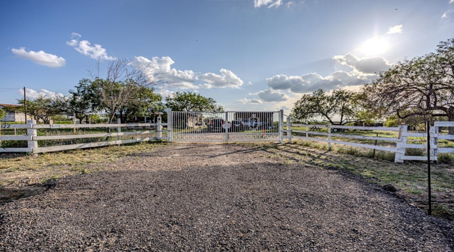 122 Pearson Moss Ln, Laredo, Texas 78045, ,Land,For Sale,122 Pearson Moss Ln,20262774
