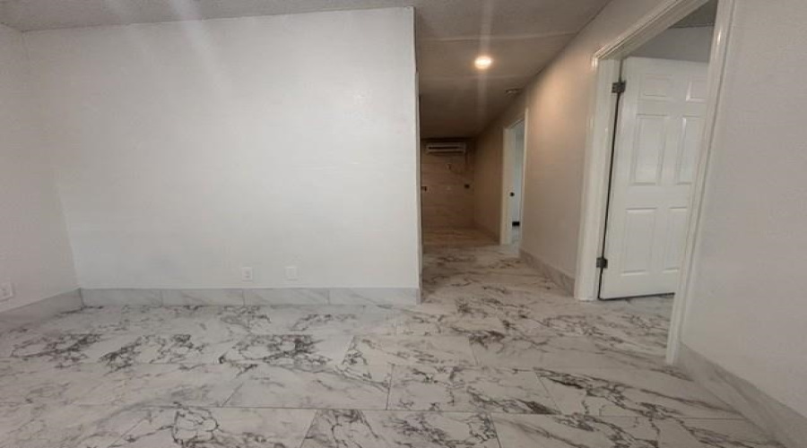 1920 Madison St, LAREDO, Texas 78040, 2 Bedrooms Bedrooms, 4 Rooms Rooms,1 BathroomBathrooms,Residential,For Rent,1920 Madison St,20262776