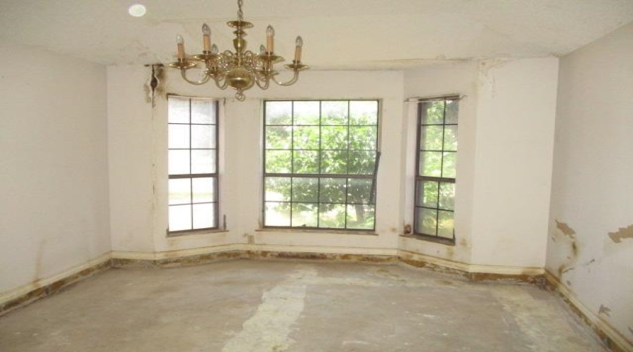 808 Plymouth Lane, Laredo, Texas 78041, 7 Bedrooms Bedrooms, 17 Rooms Rooms,5 BathroomsBathrooms,Residential,For Sale,808 Plymouth Lane,20262779