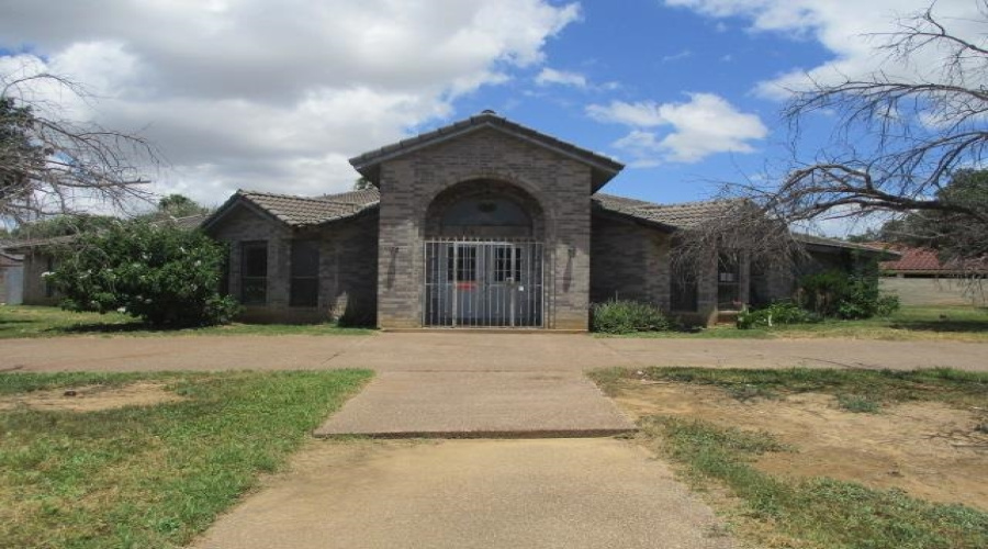 808 Plymouth Lane, Laredo, Texas 78041, 7 Bedrooms Bedrooms, 17 Rooms Rooms,5 BathroomsBathrooms,Residential,For Sale,808 Plymouth Lane,20262779