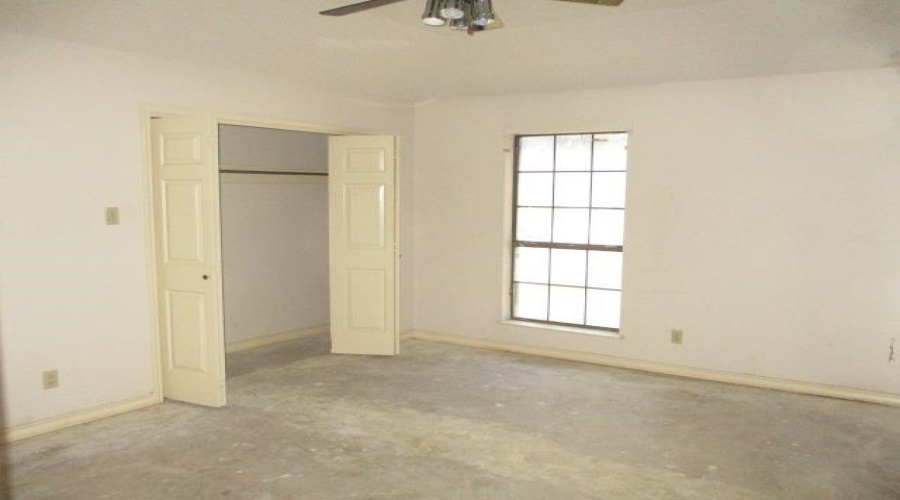 808 Plymouth Lane, Laredo, Texas 78041, 7 Bedrooms Bedrooms, 17 Rooms Rooms,5 BathroomsBathrooms,Residential,For Sale,808 Plymouth Lane,20262779