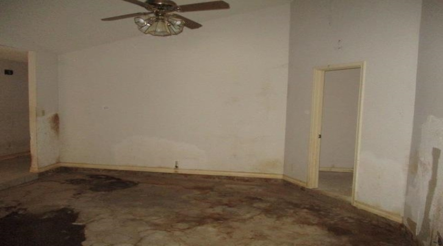 808 Plymouth Lane, Laredo, Texas 78041, 7 Bedrooms Bedrooms, 17 Rooms Rooms,5 BathroomsBathrooms,Residential,For Sale,808 Plymouth Lane,20262779
