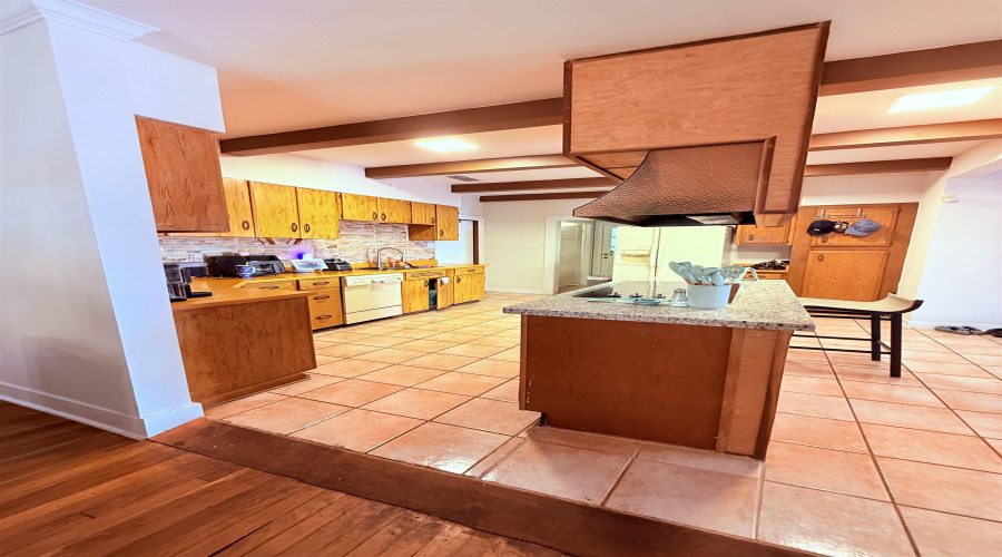 1608 Mier St, LAREDO, Texas 78043, 3 Bedrooms Bedrooms, 7 Rooms Rooms,3 BathroomsBathrooms,Residential,For Rent,1608 Mier St,20262780
