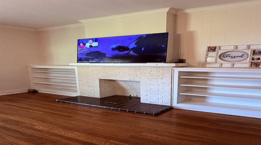 1608 Mier St, LAREDO, Texas 78043, 3 Bedrooms Bedrooms, 7 Rooms Rooms,3 BathroomsBathrooms,Residential,For Rent,1608 Mier St,20262780