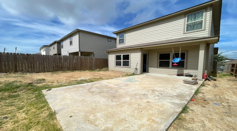 9987 Inmaculada Ln, Laredo, Texas 78045, 3 Bedrooms Bedrooms, 4 Rooms Rooms,2 BathroomsBathrooms,Residential,For Rent,9987 Inmaculada Ln,20262781