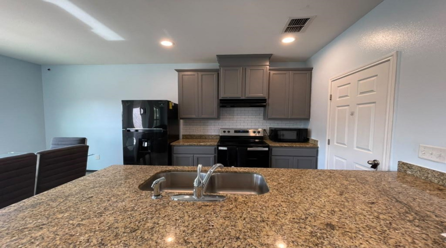 9987 Inmaculada Ln, Laredo, Texas 78045, 3 Bedrooms Bedrooms, 4 Rooms Rooms,2 BathroomsBathrooms,Residential,For Rent,9987 Inmaculada Ln,20262781