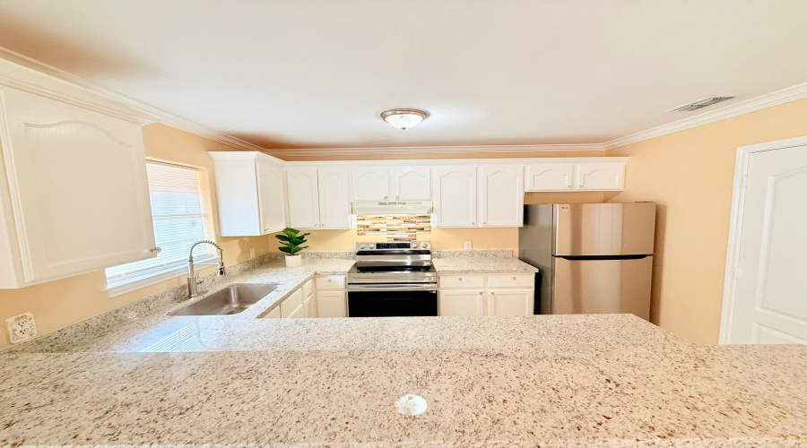 135 Murcia Dr, Laredo, Texas 78046, 3 Bedrooms Bedrooms, 6 Rooms Rooms,2 BathroomsBathrooms,Residential,For Sale,135 Murcia Dr,20262784