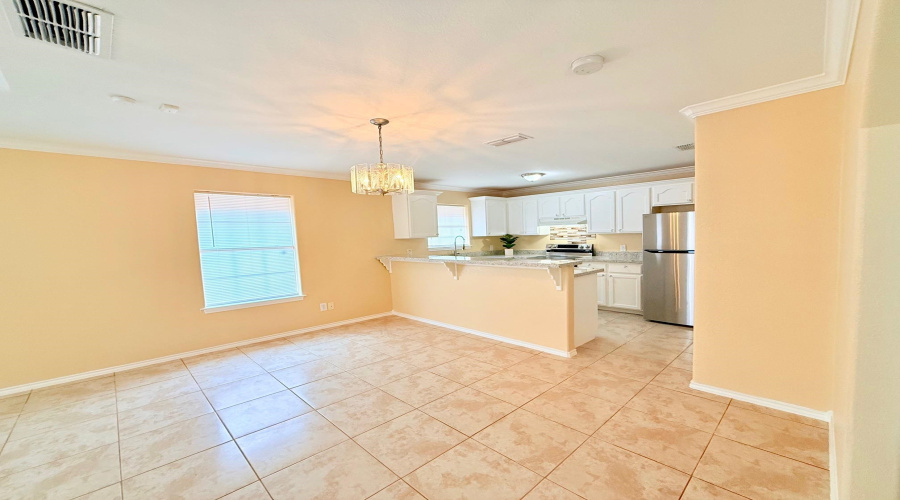 135 Murcia Dr, Laredo, Texas 78046, 3 Bedrooms Bedrooms, 6 Rooms Rooms,2 BathroomsBathrooms,Residential,For Sale,135 Murcia Dr,20262784