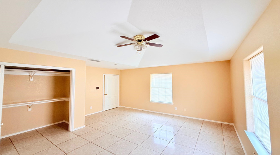 135 Murcia Dr, Laredo, Texas 78046, 3 Bedrooms Bedrooms, 6 Rooms Rooms,2 BathroomsBathrooms,Residential,For Sale,135 Murcia Dr,20262784