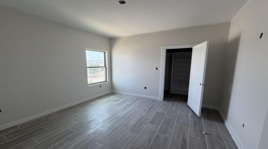 1016 Noyola Loop, Laredo, Texas 78046, 4 Bedrooms Bedrooms, 6 Rooms Rooms,2 BathroomsBathrooms,Residential,For Sale,1016 Noyola Loop,20262787
