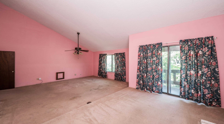 203 S Fenwick Dr, LAREDO, Texas 78041, 5 Bedrooms Bedrooms, 8 Rooms Rooms,3 BathroomsBathrooms,Residential,For Sale,203 S Fenwick Dr,20262795