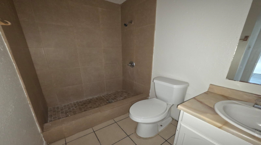 2704 Kearney St, Laredo, Texas 78043, 1 Bedroom Bedrooms, 3 Rooms Rooms,1 BathroomBathrooms,Residential,For Rent,2704 Kearney St,20262797