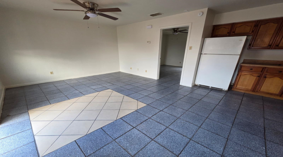 2704 Kearney St, Laredo, Texas 78043, 1 Bedroom Bedrooms, 3 Rooms Rooms,1 BathroomBathrooms,Residential,For Rent,2704 Kearney St,20262797