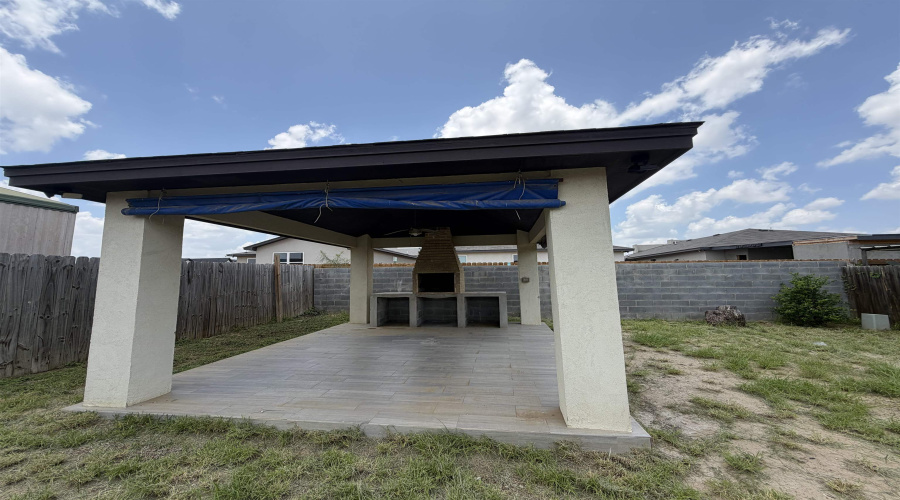 2906 Coventry Dr., Laredo, Texas 78046, 3 Bedrooms Bedrooms, 5 Rooms Rooms,2 BathroomsBathrooms,Residential,For Sale,2906 Coventry Dr.,20262799