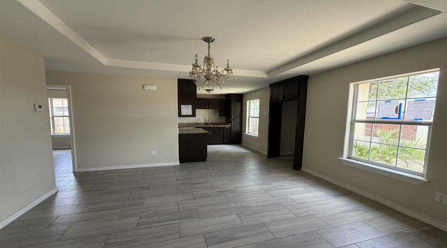 2906 Coventry Dr., Laredo, Texas 78046, 3 Bedrooms Bedrooms, 5 Rooms Rooms,2 BathroomsBathrooms,Residential,For Sale,2906 Coventry Dr.,20262799