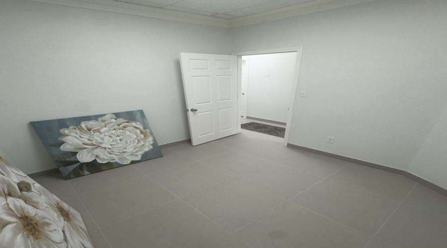 7128 Rosson Ln, Laredo, Texas 78041, 1 Room Rooms,1 BathroomBathrooms,Commercial retail/office,For Rent,7128 Rosson Ln,20262808