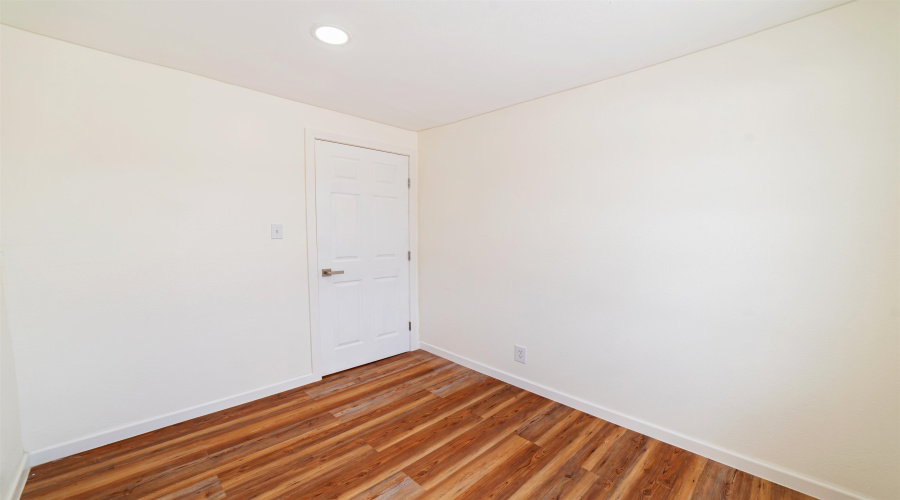 2218 Burnside St, Laredo, Texas 78040, ,Multi-family,For Sale,2218 Burnside St,20262809