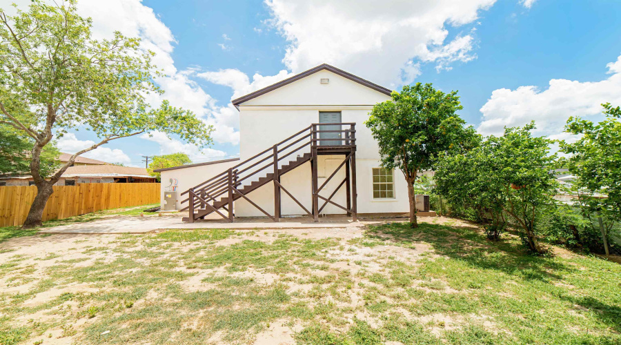 2218 Burnside St, Laredo, Texas 78040, ,Multi-family,For Sale,2218 Burnside St,20262809