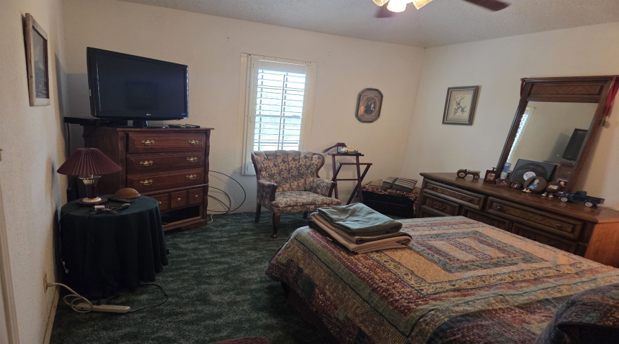 261 Pump Rd, ZAPATA, Texas 78076-0000, 2 Bedrooms Bedrooms, 4 Rooms Rooms,1 BathroomBathrooms,Residential,For Sale,261 Pump Rd,20262802