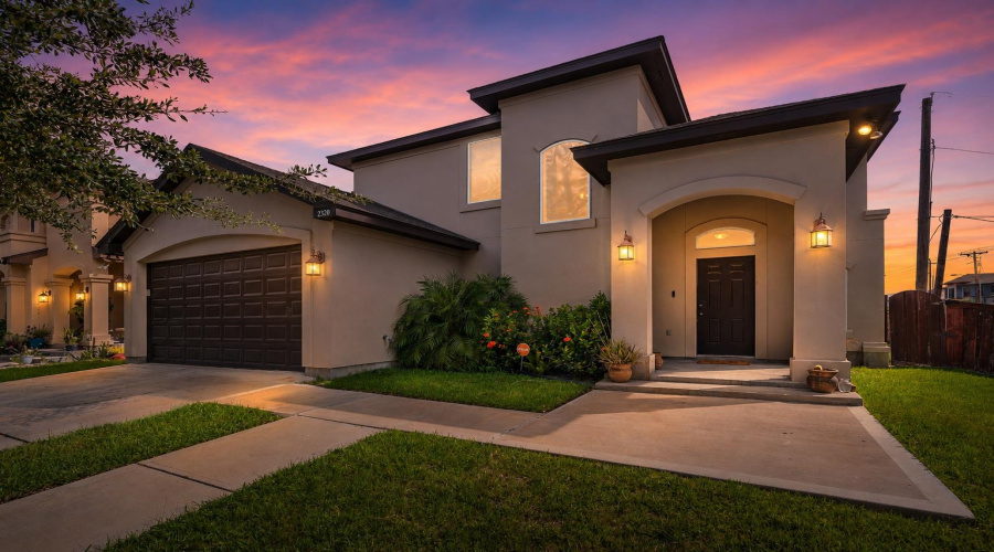 2320 Leo Reyes Ct, Laredo, Texas 78041, 3 Bedrooms Bedrooms, 7 Rooms Rooms,2 BathroomsBathrooms,Residential,For Sale,2320 Leo Reyes Ct,20262803