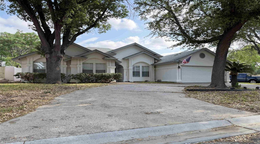1422 Palmer Dr, Laredo, Texas 78045, 3 Bedrooms Bedrooms, 6 Rooms Rooms,2 BathroomsBathrooms,Residential,For Sale,1422 Palmer Dr,20262804