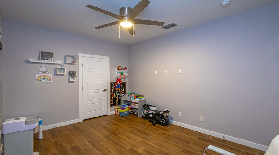 511 Prado Dr, Laredo, Texas 78045, 4 Bedrooms Bedrooms, 7 Rooms Rooms,2 BathroomsBathrooms,Residential,For Sale,511 Prado Dr,20262805