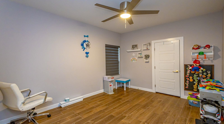 511 Prado Dr, Laredo, Texas 78045, 4 Bedrooms Bedrooms, 7 Rooms Rooms,2 BathroomsBathrooms,Residential,For Sale,511 Prado Dr,20262805