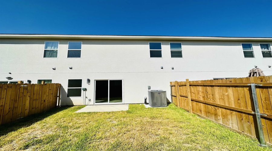 9909 Bijan Dr., Laredo, Texas 78045, 3 Bedrooms Bedrooms, 6 Rooms Rooms,2 BathroomsBathrooms,Residential,For Rent,9909 Bijan Dr.,20262806