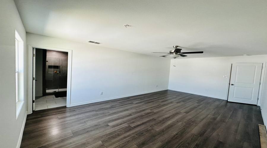 9909 Bijan Dr., Laredo, Texas 78045, 3 Bedrooms Bedrooms, 6 Rooms Rooms,2 BathroomsBathrooms,Residential,For Rent,9909 Bijan Dr.,20262806