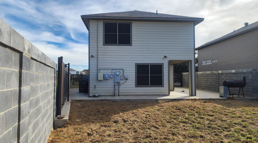 3821 Gregorio Lerma Dr, Laredo, Texas 78046, 4 Bedrooms Bedrooms, 6 Rooms Rooms,2 BathroomsBathrooms,Residential,For Sale,3821 Gregorio Lerma Dr,20262807