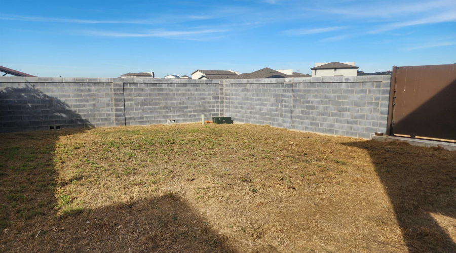 3821 Gregorio Lerma Dr, Laredo, Texas 78046, 4 Bedrooms Bedrooms, 6 Rooms Rooms,2 BathroomsBathrooms,Residential,For Sale,3821 Gregorio Lerma Dr,20262807