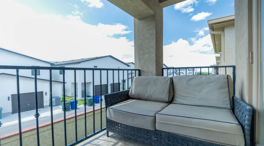 8216 Casa Verde Rd, Laredo, Texas 78041, 3 Bedrooms Bedrooms, 6 Rooms Rooms,2 BathroomsBathrooms,Residential,For Sale,8216 Casa Verde Rd,20262810