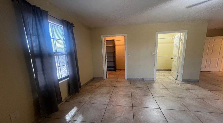 9001 Tulane Dr, LAREDO, Texas 78045, 2 Bedrooms Bedrooms, 4 Rooms Rooms,1 BathroomBathrooms,Residential,For Rent,9001 Tulane Dr,20262812