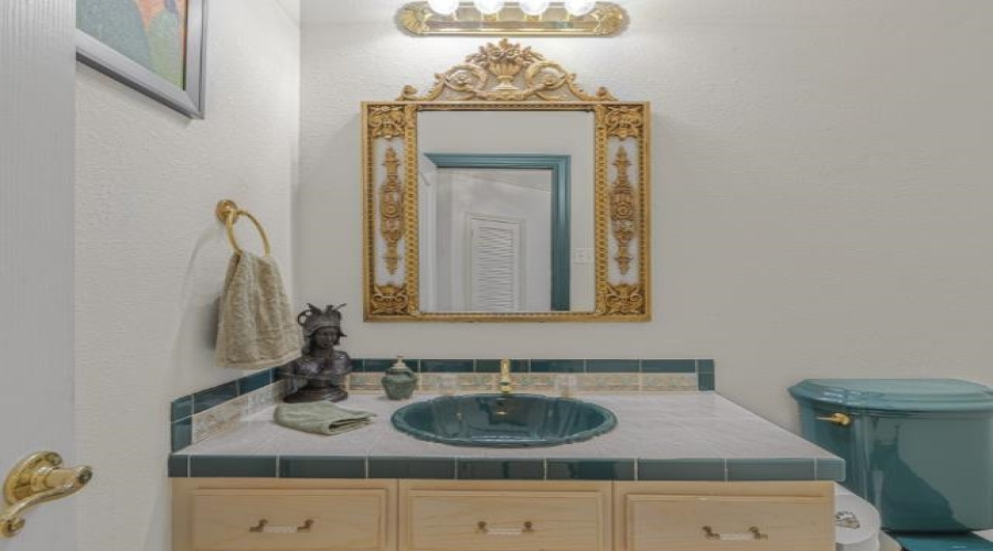 3001 Falcon Ridge Cv, Laredo, Texas 78045-813, 6 Bedrooms Bedrooms, 9 Rooms Rooms,5 BathroomsBathrooms,Residential,For Sale,3001 Falcon Ridge Cv,20262813