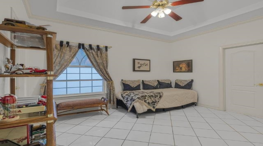 3001 Falcon Ridge Cv, Laredo, Texas 78045-813, 6 Bedrooms Bedrooms, 9 Rooms Rooms,5 BathroomsBathrooms,Residential,For Sale,3001 Falcon Ridge Cv,20262813