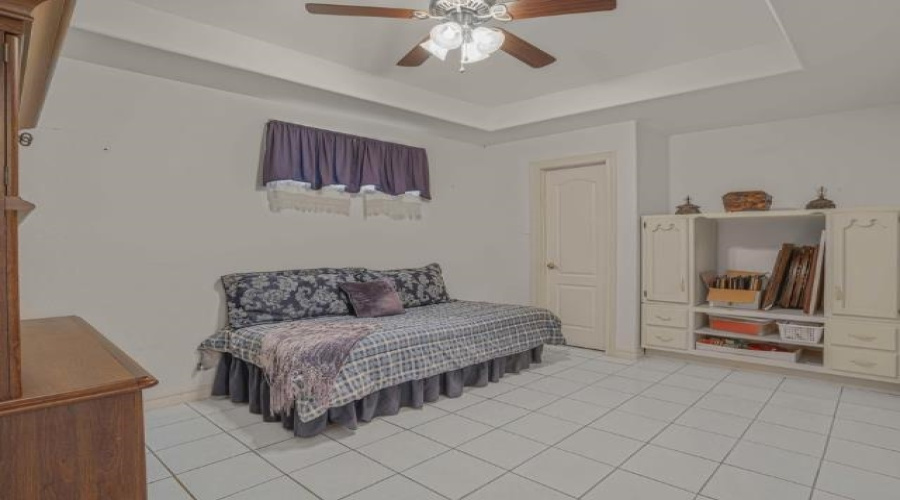 3001 Falcon Ridge Cv, Laredo, Texas 78045-813, 6 Bedrooms Bedrooms, 9 Rooms Rooms,5 BathroomsBathrooms,Residential,For Sale,3001 Falcon Ridge Cv,20262813